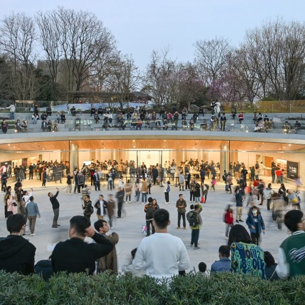 apple jingan foster partners architecture shanghai china shops retail public leisure dezeen 2364 sq