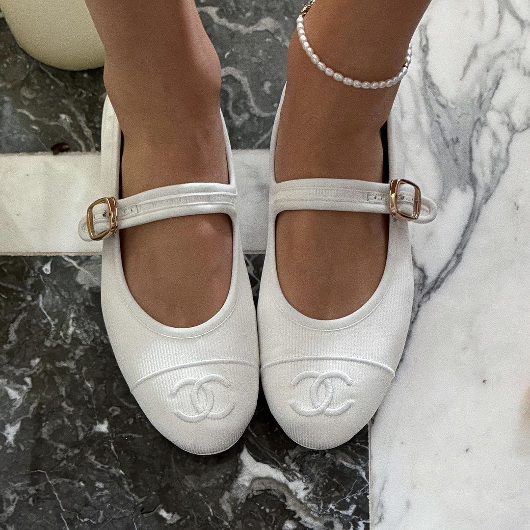 Flat Shoes Are Everywhere, Including the Alter—20 Pretty Pairs for Extra-Stylish Brides