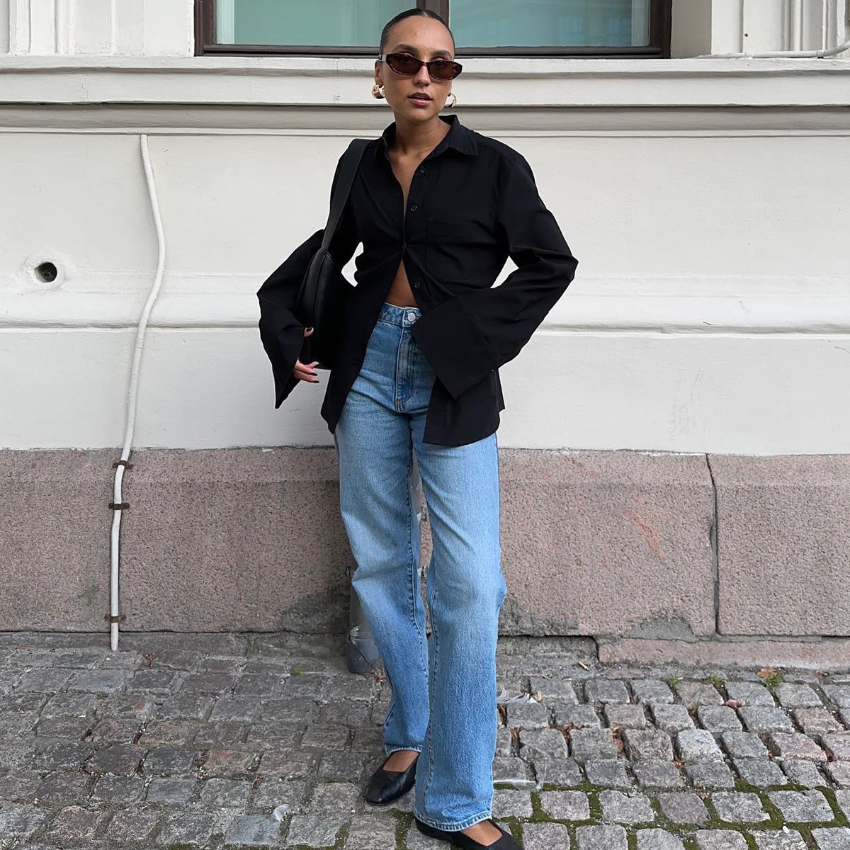 The Uncomplicated Top-and-Jeans Outfit You'll Find Chic Women Across Europe Wearing
