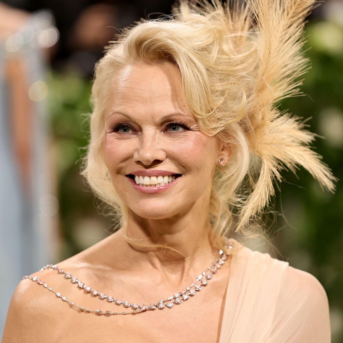 Pamela Anderson Dressed as a Princess for Her First-Ever Met Gala