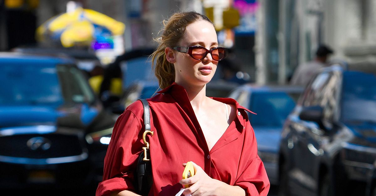 J.Law Wore the Anti-Classic Pant Trend I Keep Seeing on Fashion People in London