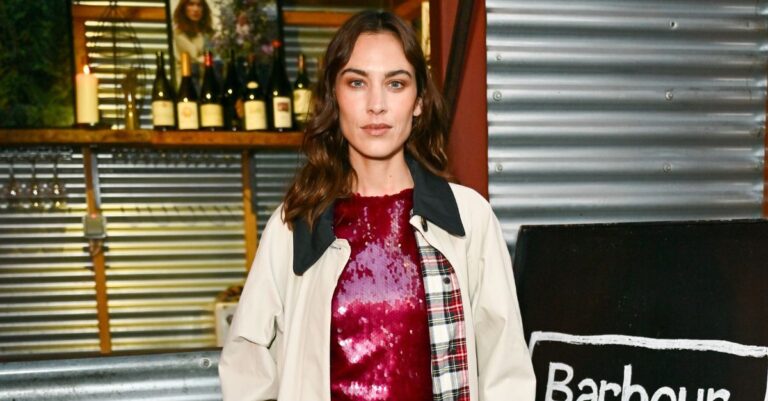 Alexa Chung Just Wore the Autumn Coat Trend Every Fashion Person Is Currently Obsessing Over