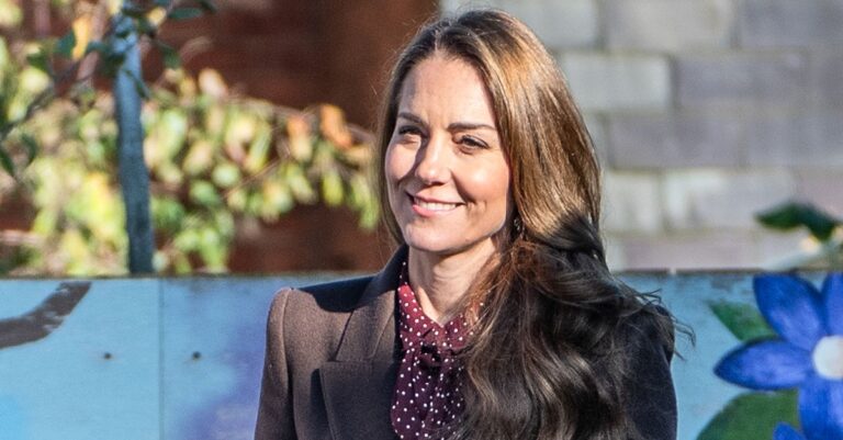 Kate Middleton Paired 2024's Two Biggest It Colors With Winter's Most Coveted Shoe Trend