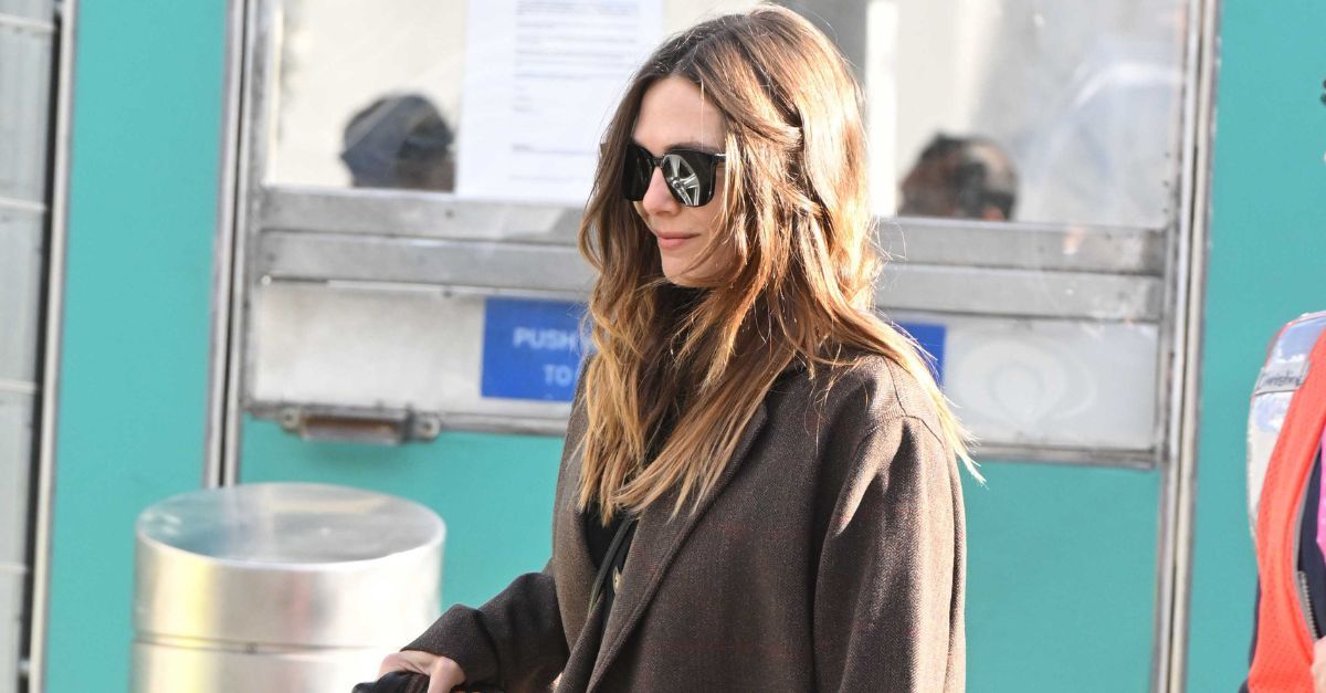 Elizabeth Olsen Just Wore the Only Boot Style That’s Actually Sensible For the Airport