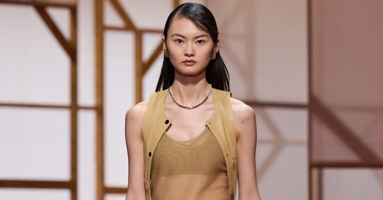 The Hermès Show Just Confirmed 2025’s Top Trend