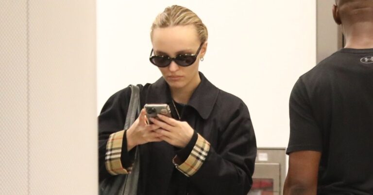 Lily-Rose Depp Ditched Trainers for the Airport and Wore These London-Girl Flats Instead