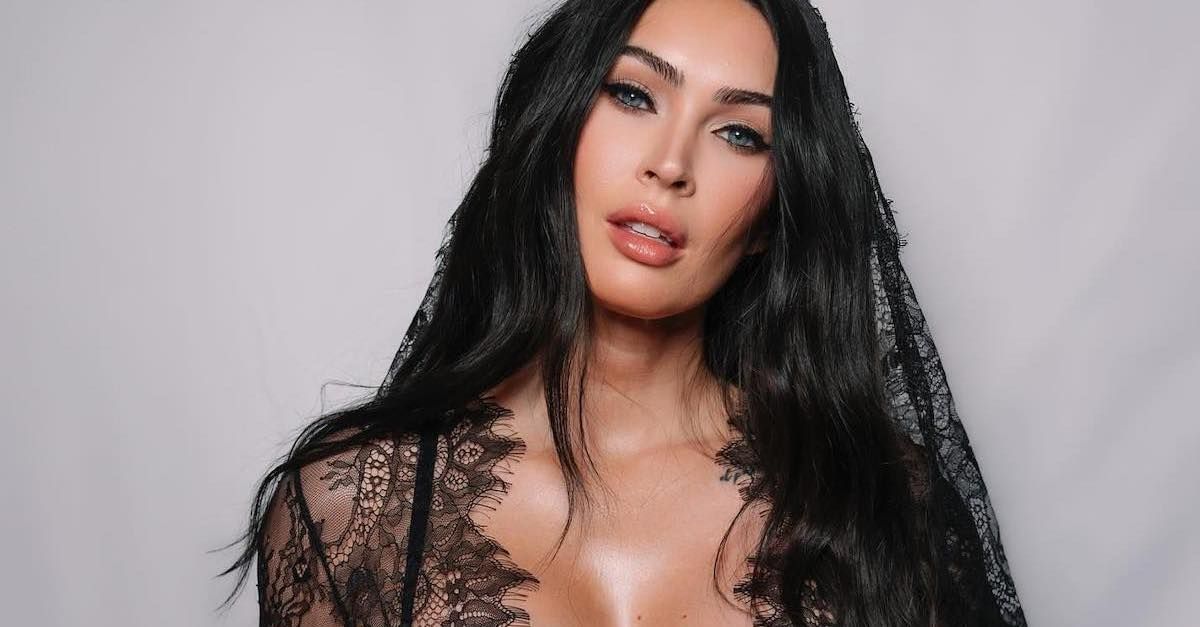 Megan Fox's "Deep Red Jelly" Manicure Is the Coolest Way to Wear Holiday Nails