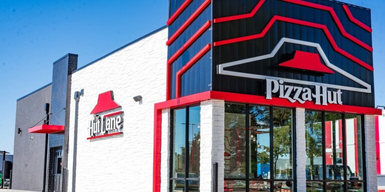 Pizza Hut New Restaurant Design Hut Lane Day