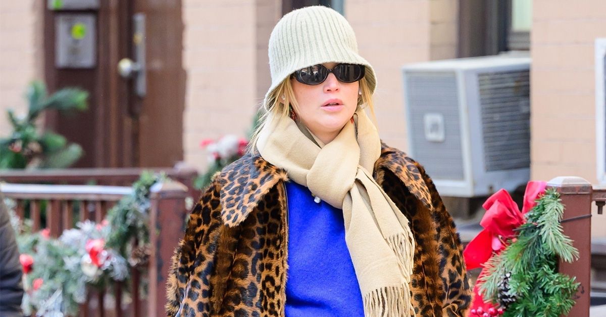 Suddenly, All the Chicest People I Know Are Upgrading Their Outfits With This Winter Accessory Trend