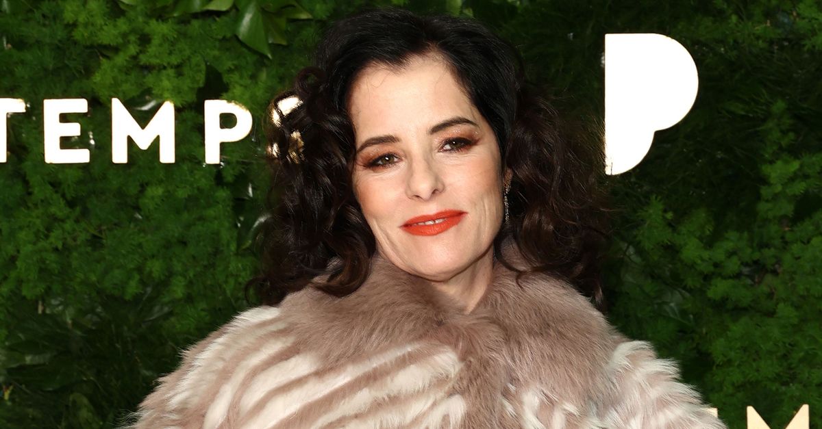 Parker Posey Took This Bag From The White Lotus Set and Is Now Galivanting Around NYC With It