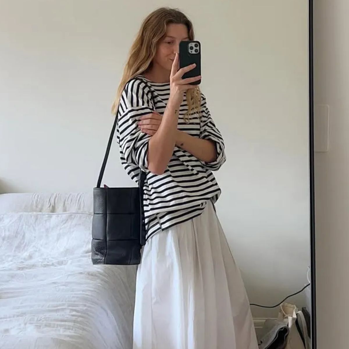 6 Incredibly Chic Cotton-Poplin Skirt Outfits I’ll Be Wearing Instead of Jeans This Spring