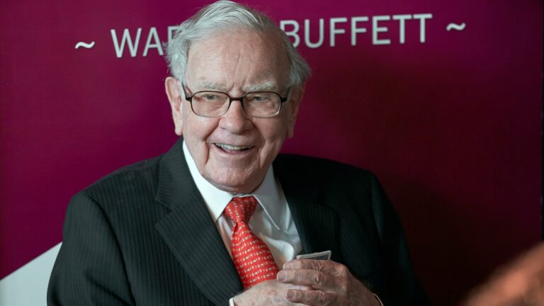 WarrenBuffett Retirement HisDeals 1746317676926 hpMain 16x9